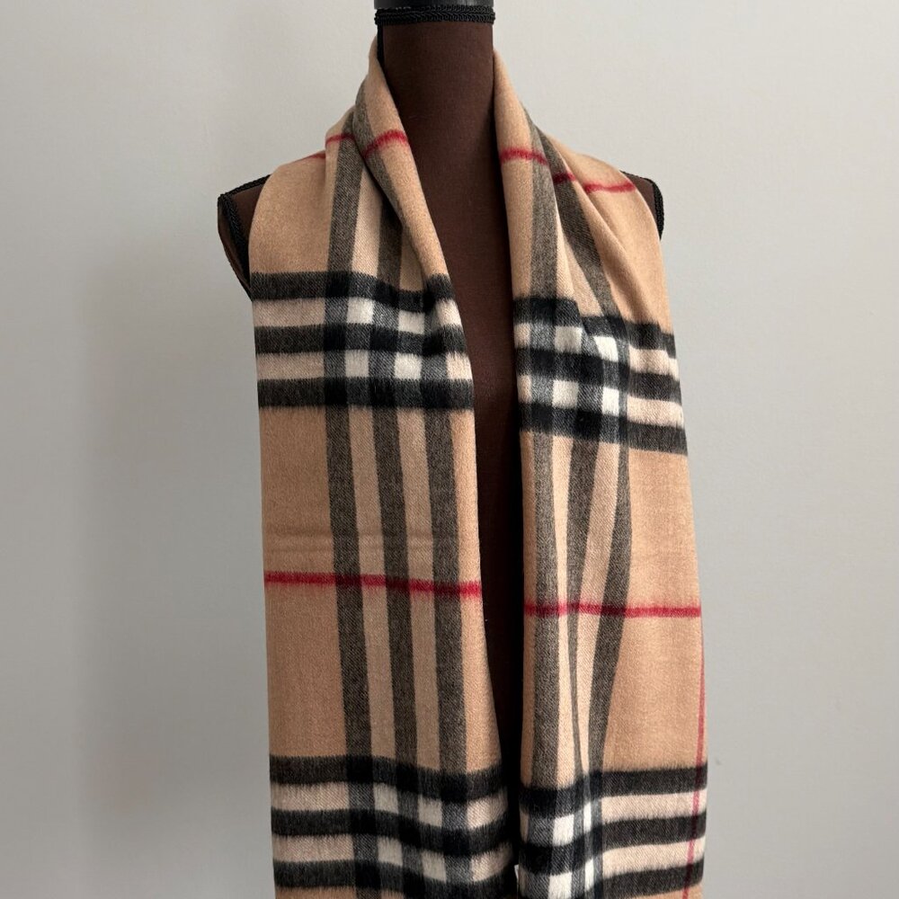 New Burberry Iconic Cashmere Scarf - Picture 7 of 12